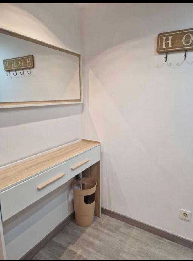 Apartamento Con Terraza Y Parking Gijón Pokoj fotografie